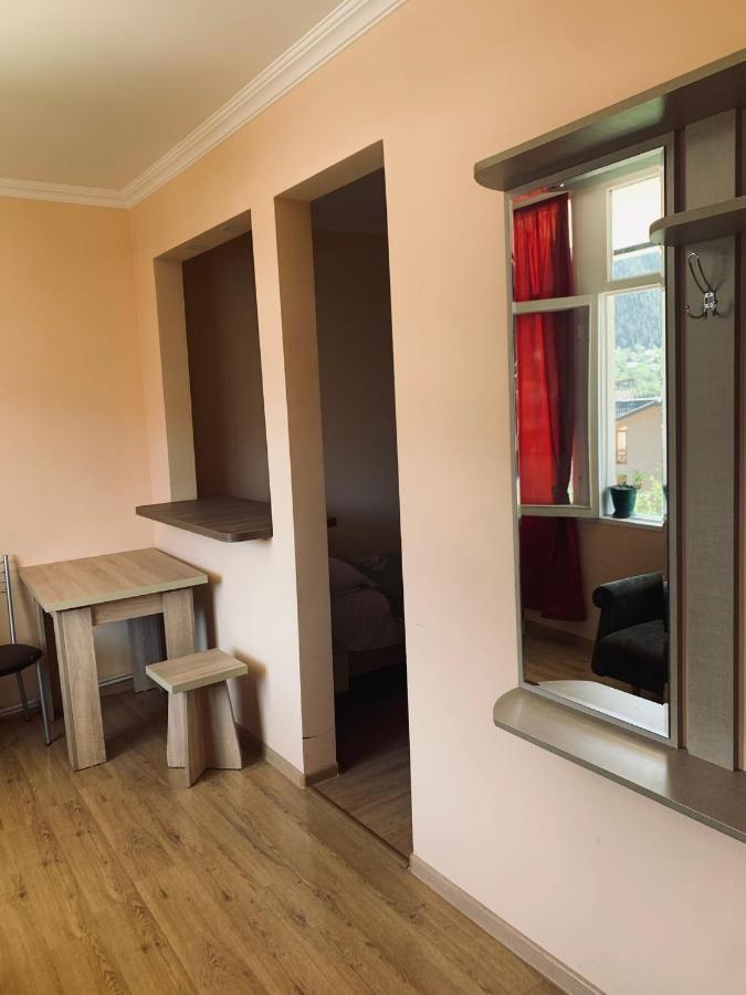 Ano'A Apartment Borjomi Bagian luar foto