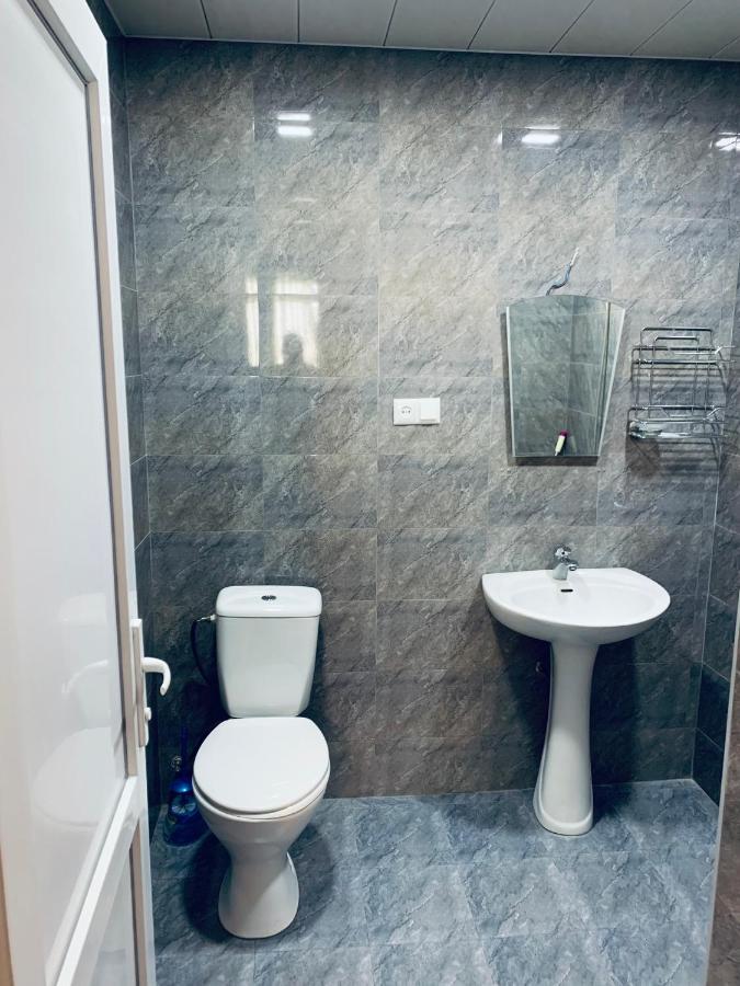 Ano'A Apartment Borjomi Bagian luar foto