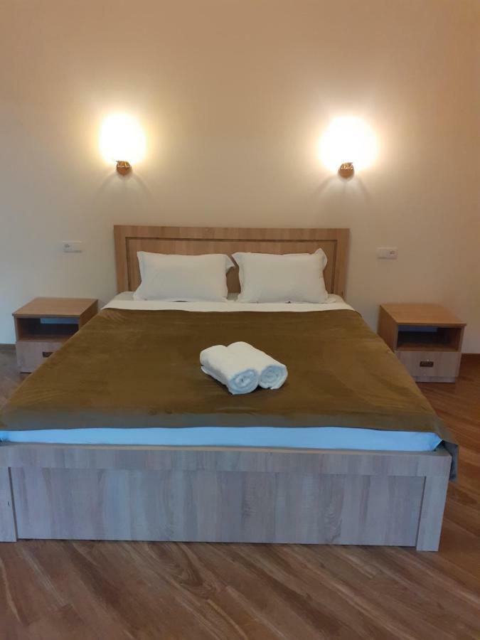 Ano'A Apartment Borjomi Bagian luar foto