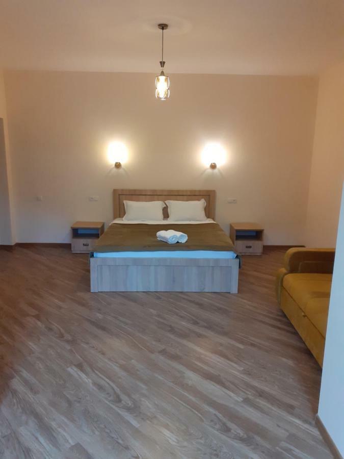 Ano'A Apartment Borjomi Bagian luar foto