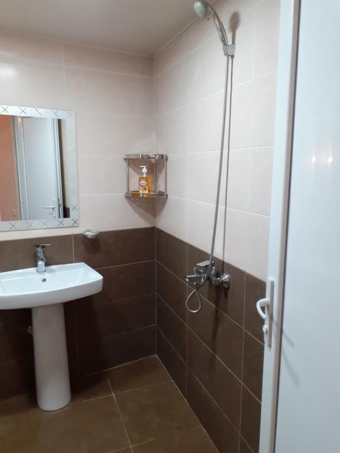Ano'A Apartment Borjomi Bagian luar foto