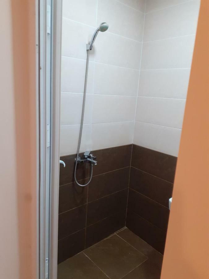 Ano'A Apartment Borjomi Bagian luar foto